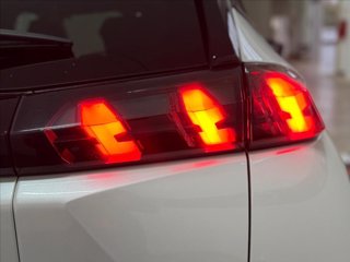 PEUGEOT 2008 1.5 bluehdi GT Line s&s 130cv eat8