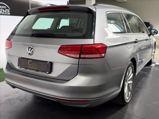 VOLKSWAGEN Passat Variant 2.0 tdi Executive 150cv dsg