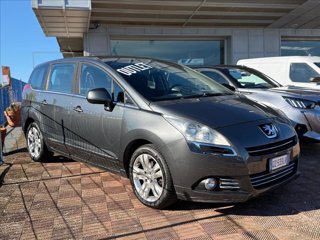 PEUGEOT 5008 2.0 hdi 16v Allure (feline) 150cv