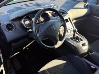 PEUGEOT 5008 2.0 hdi 16v Allure (feline) 150cv