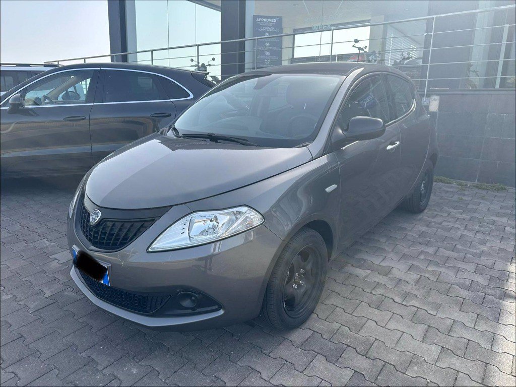 LANCIA Ypsilon 1.0 firefly hybrid Silver s&s 70cv