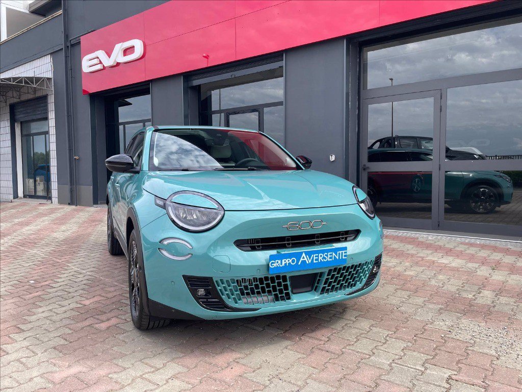 FIAT 600 1.2 hybrid La Prima 110cv auto